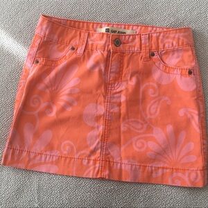 GAP Women's Coral Floral Mini Skirt